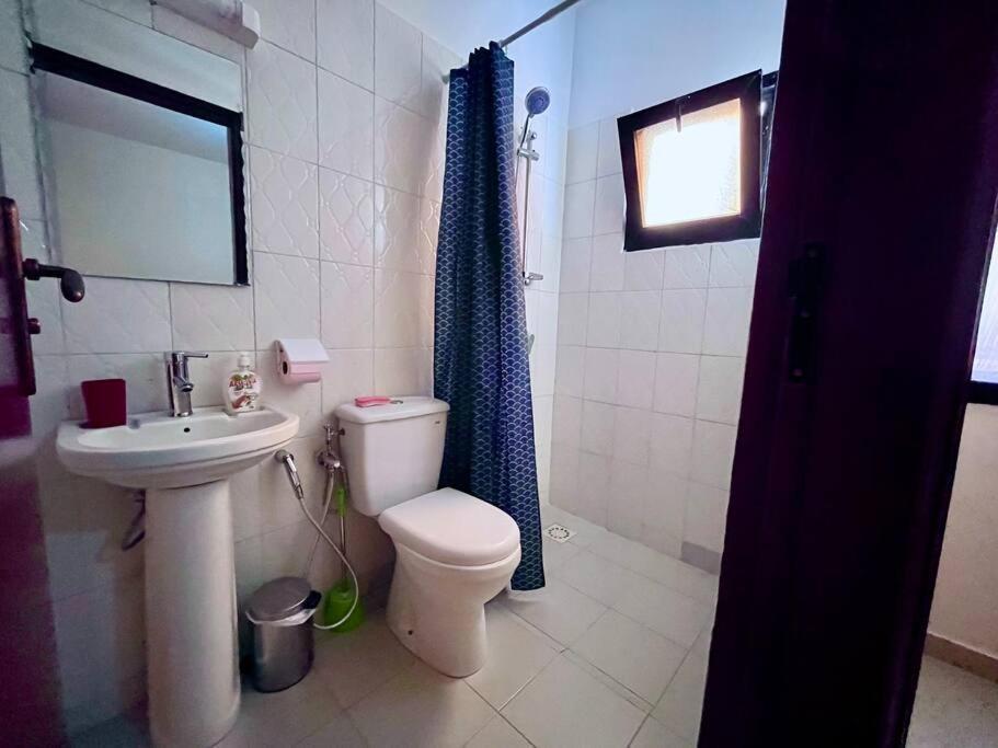 Appartement Spacieux Chez Keur Matou - F2 Дакар Экстерьер фото