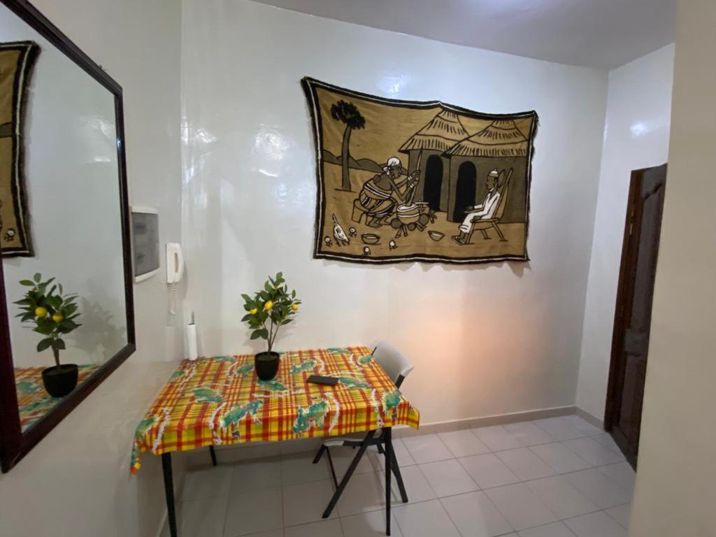 Appartement Spacieux Chez Keur Matou - F2 Дакар Экстерьер фото